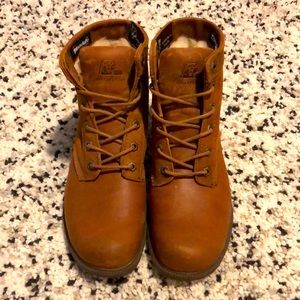 NWOT Waterproof Thinsulate Lined Kodiak Boots, W Size 8.5